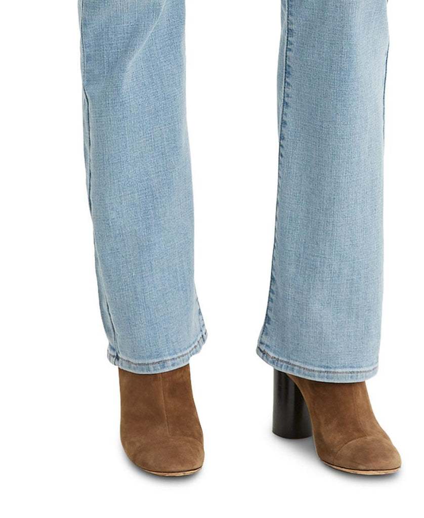 Levis Women Classic Bootcut Jeans