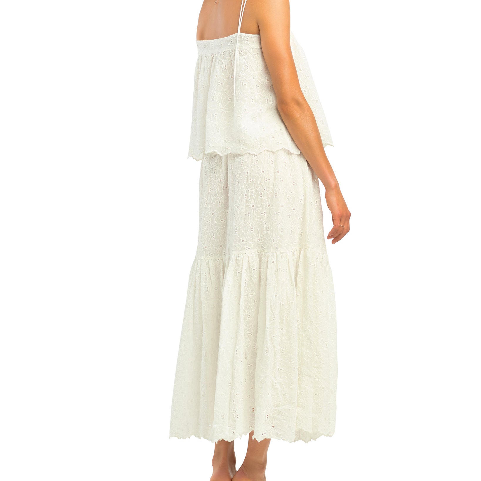 Black Tape Women Petite Floral Eyelet Cami Top