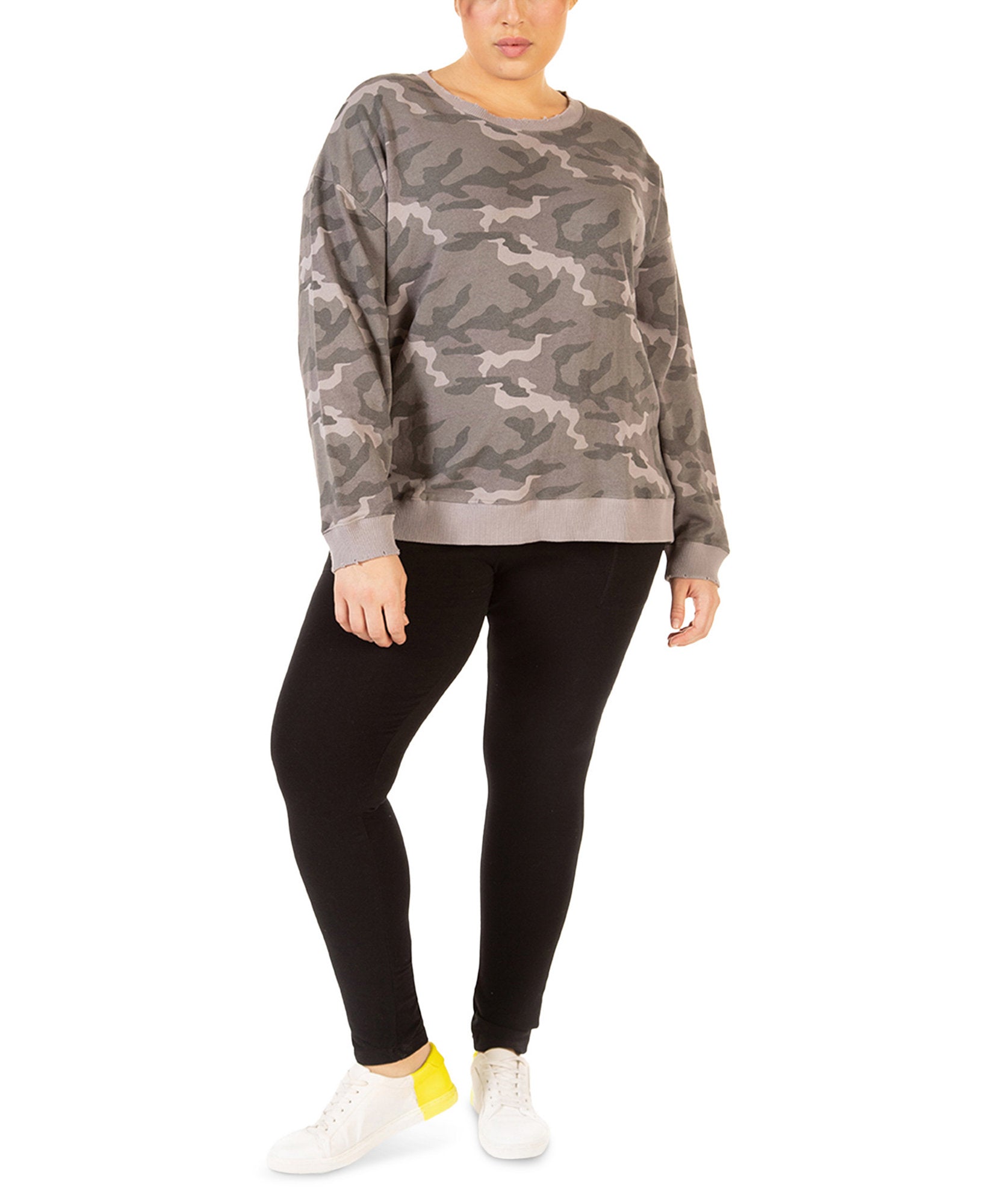 Black Tape Women Plus Black Tape Camo Print Sweatshirt Vintage Camo