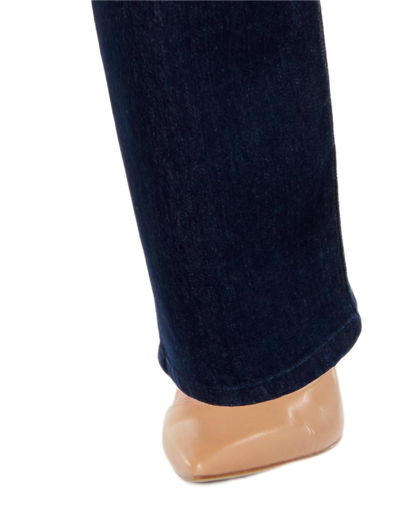 Style-&-Co-Women-Plus-Tummy-Control-Straight-Leg-Jeans